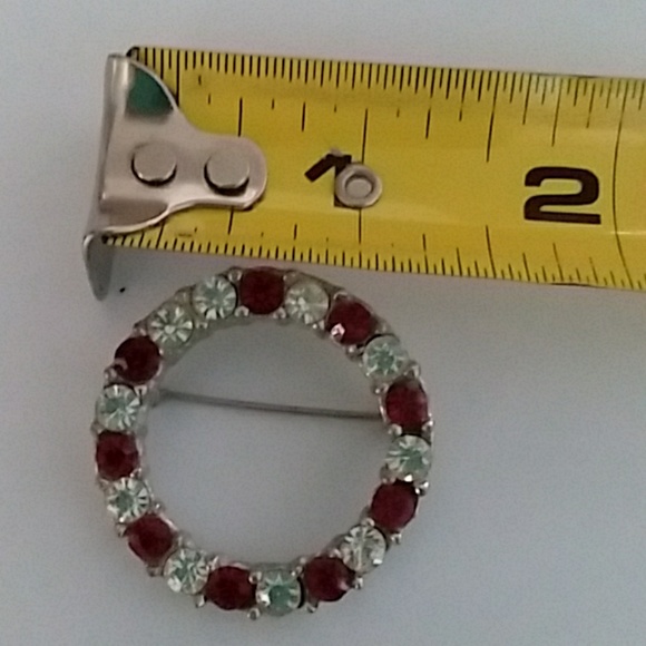 Red and white stone brooch pin - Picture 3 of 3